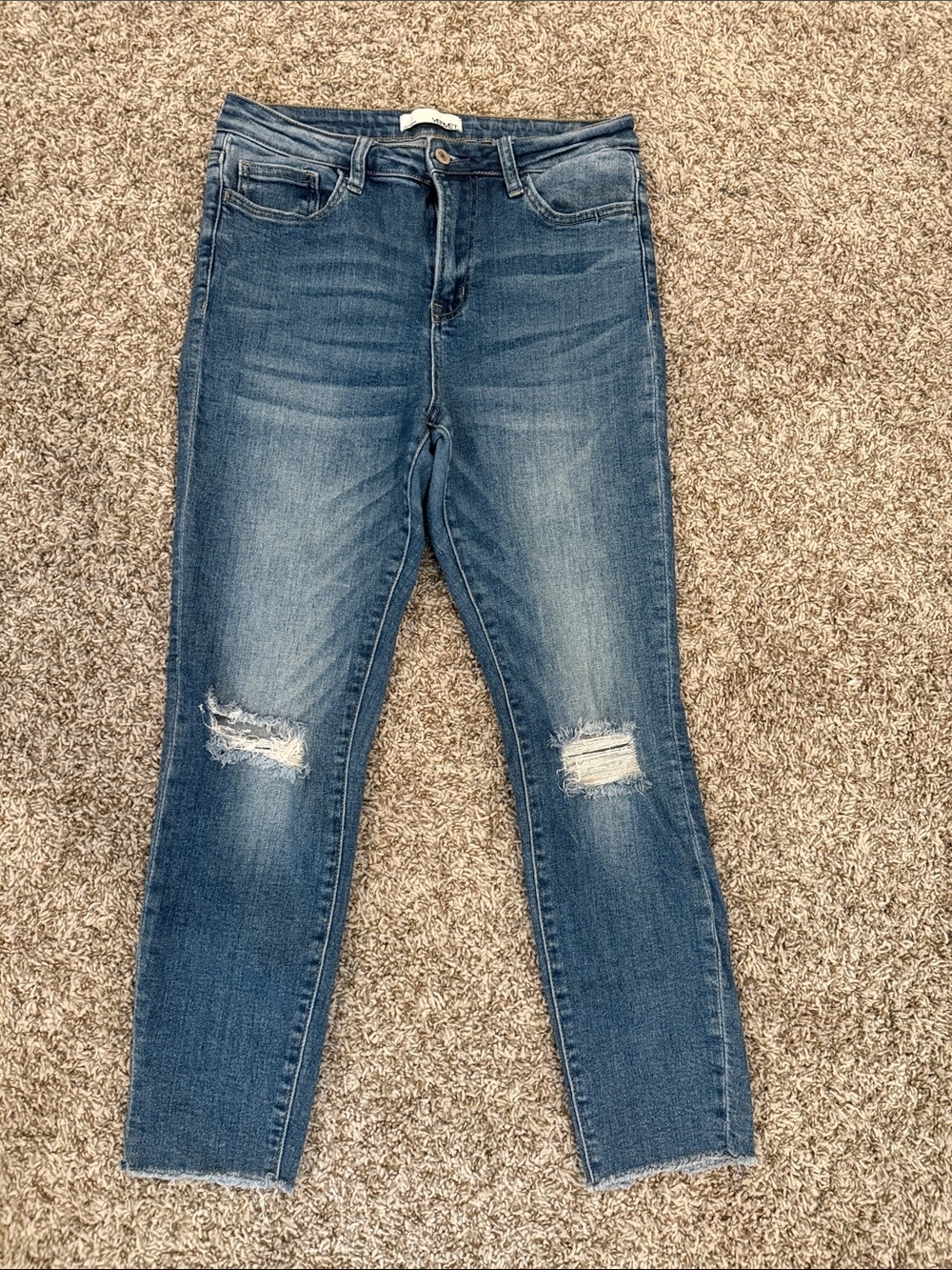 High-Rise Distressed Skinny Jeans in Medium Blue